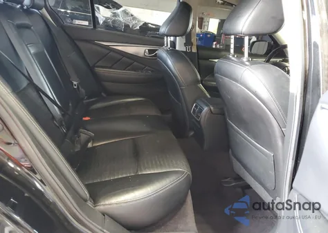 2015 Infiniti Q50 Base z USA, uszkodzony, nr VIN JN1BV7AP7FM349837